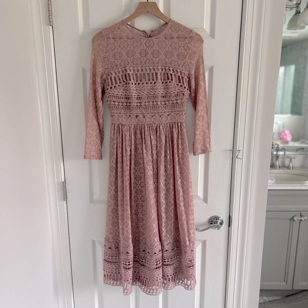 ASOS Mauve Midi Lace dress Size 4